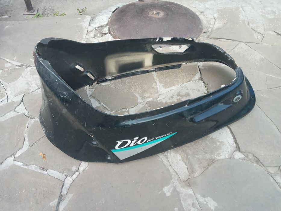 Пластик япон.  скутера Хонда Діо 18  -гарний стан