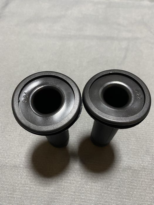 Гріпси на мотоцикл