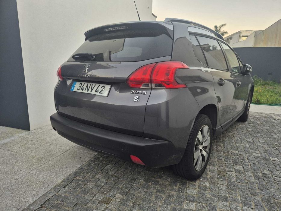Peugeot 2008 — fotografia 5