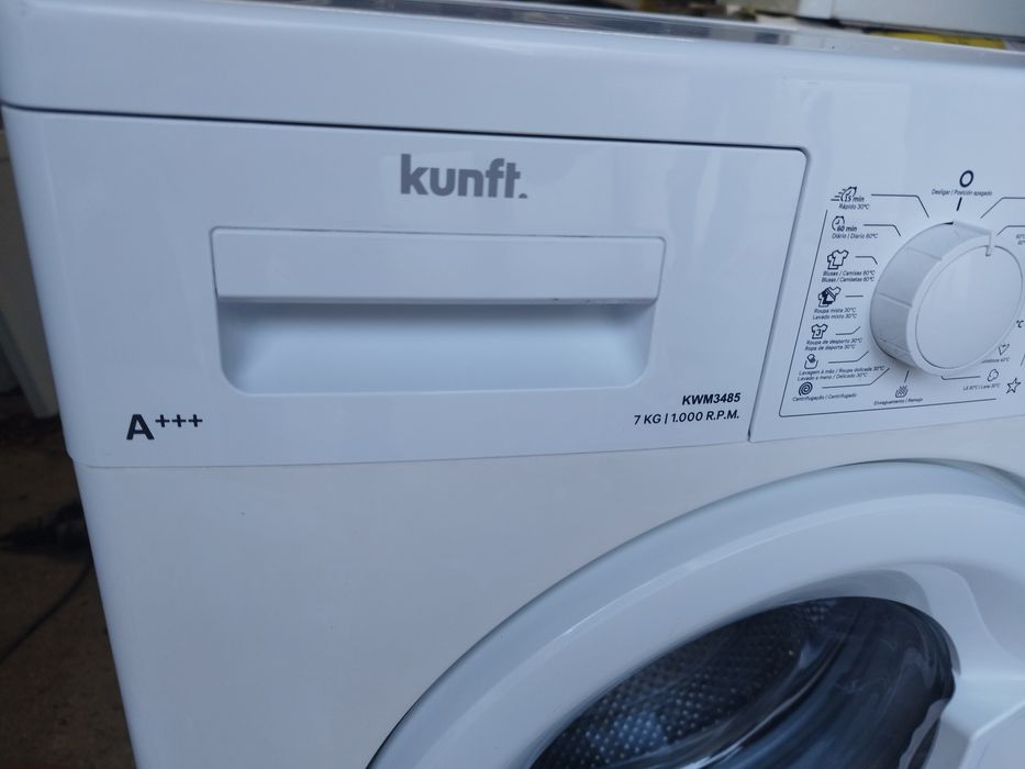 Máquina de lavar roupa