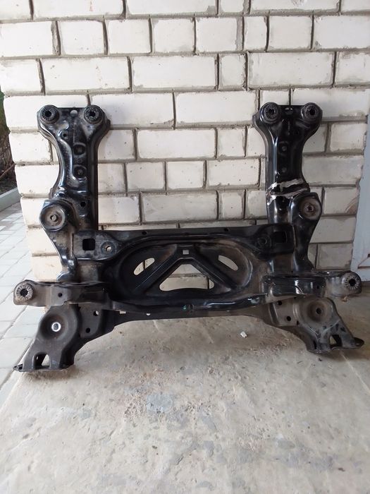 Подрамник Volkswagen - ID- 4