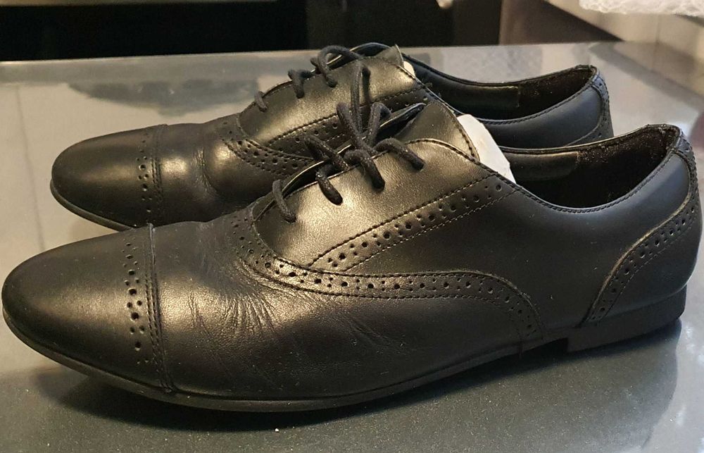 Гарненькі шкіряні туфельки від Clarks