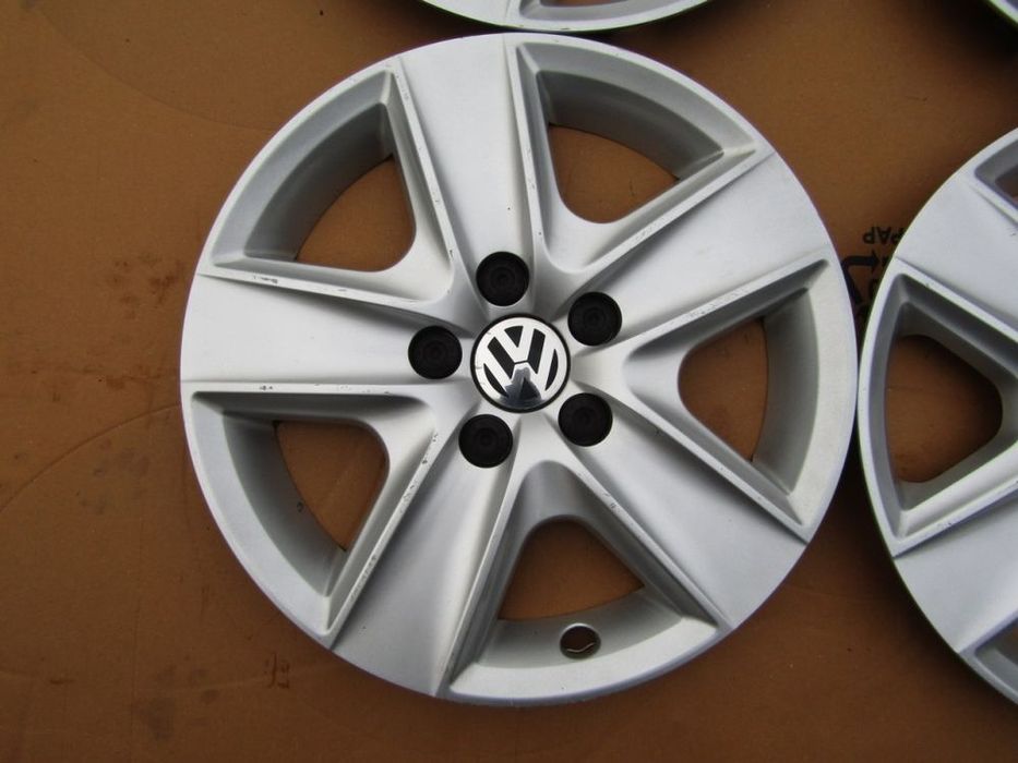 1x kołpak 16 strukturalny vw golf v vi vii passat caddy touran 5x112 ładny