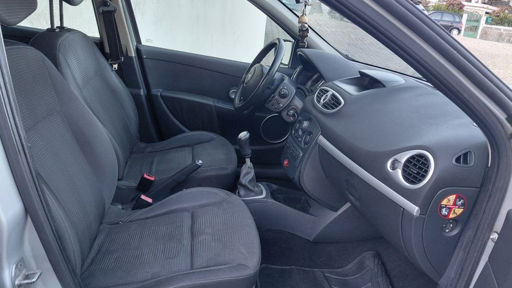 Renault Clio 2009 228 mil  Nacional 1.2 16v 75 cv