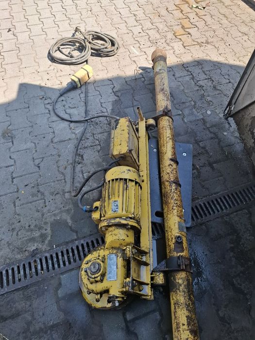 Wyciąg budowlany winda elektryczna.