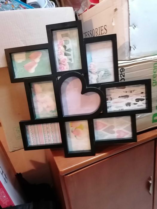 Frames for Multiple Photos64751567879555120