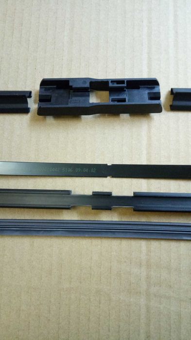 Щітки для двірників безкаркасні 450/500/600 мм