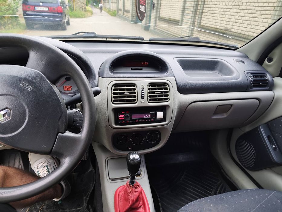 Renault Clio Symbol 2004