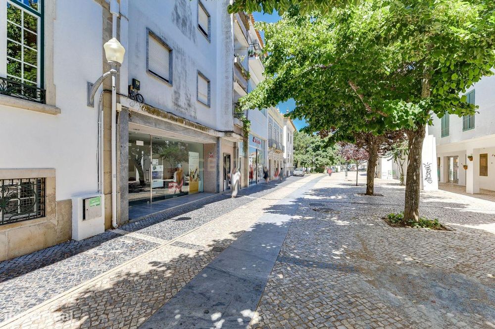 Shop with 172 m² ABC, Beja City Centre, Basement and Open Space