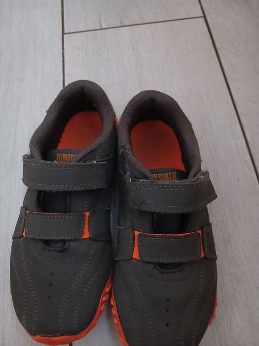 Дитячі кросівки , 2 пари оригінал