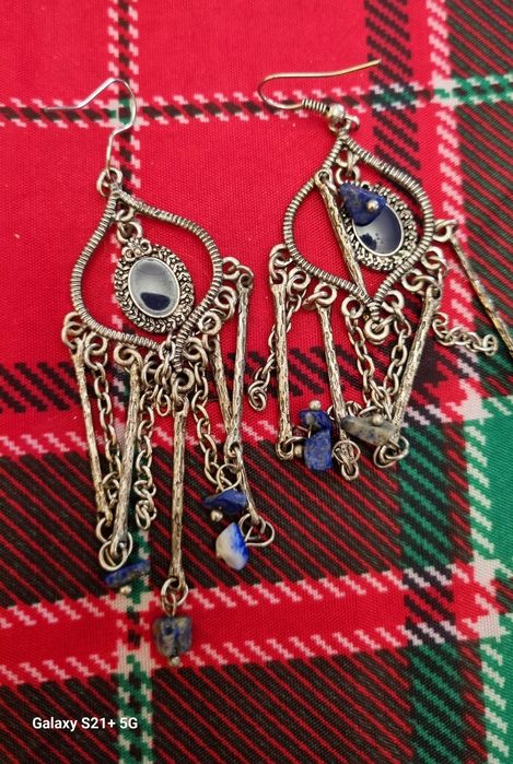 Brincos em bom estado