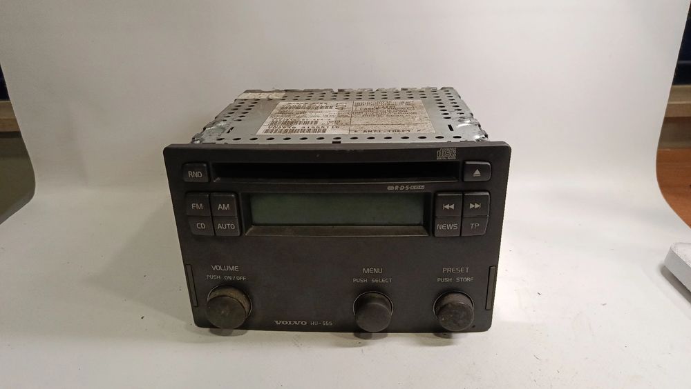 Rádio / auto-rádio VOLVO V40 Combi (VW)