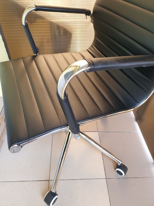 АКЦІЯ!! Офісне  крісло хром Ikea *Німеччина*