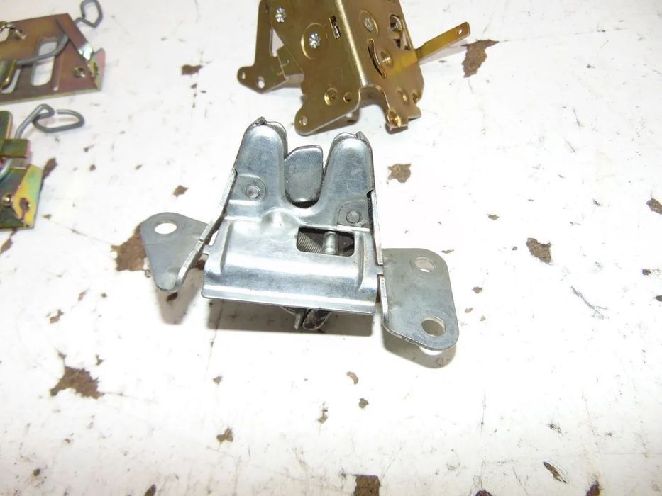 Fiat Antigos/Fiat Uno fecho capot " usado em bom estado