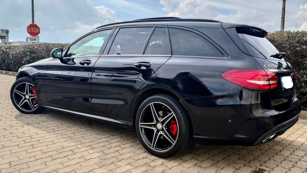Mercedes-Benz C220d Station - Pack AMG - Teto Panoramico - Tablets traseiros de origem - Interior Full Leds — photo 2