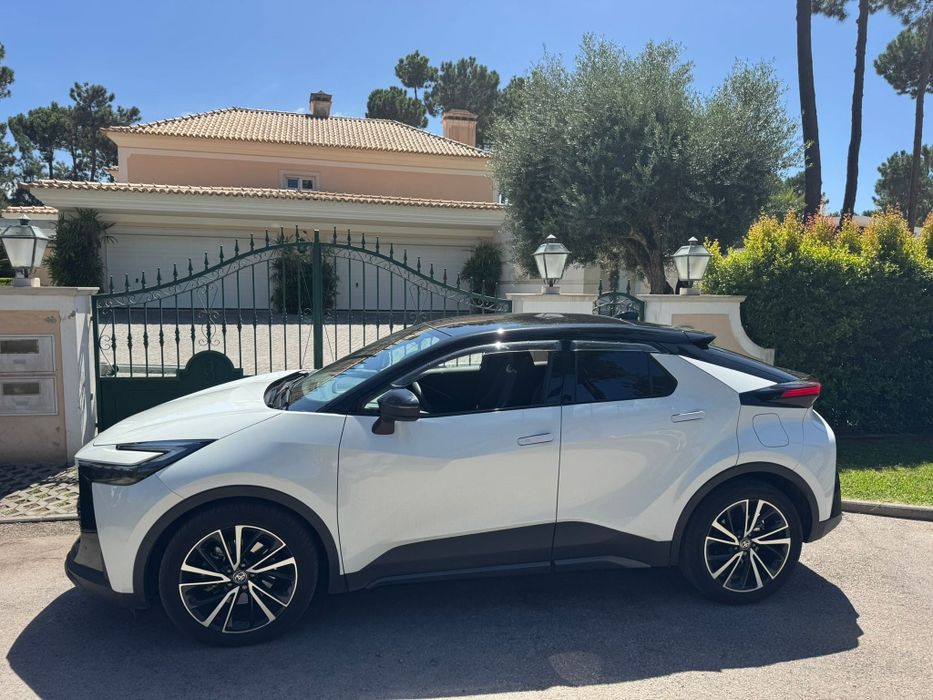 Toyota CHR Hibrido 2.0 Plug-in Dynamic force versão Lounge