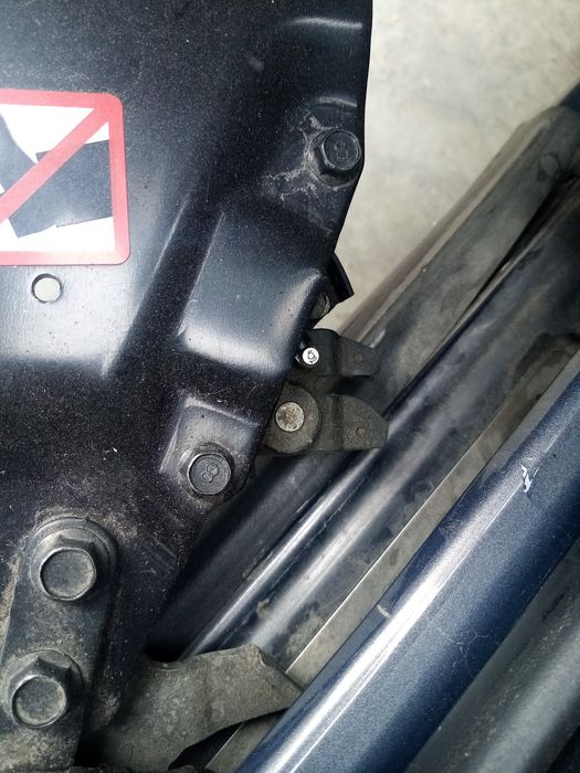 Fechadura / fecho porta trás direito MAZDA 5 (CR19)