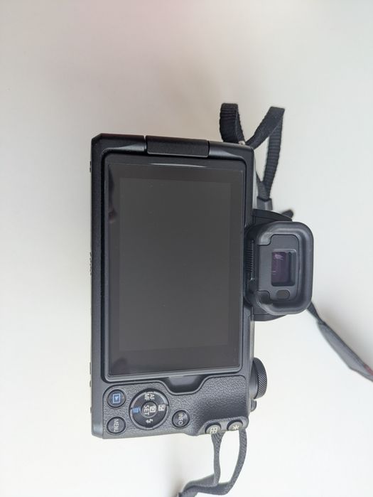 Camera Canon M50