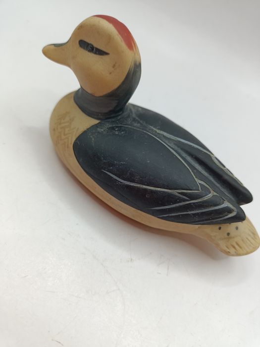 Ceramika dekoracja Mała kaczka ręcznie malowana wiosenna ozdoba