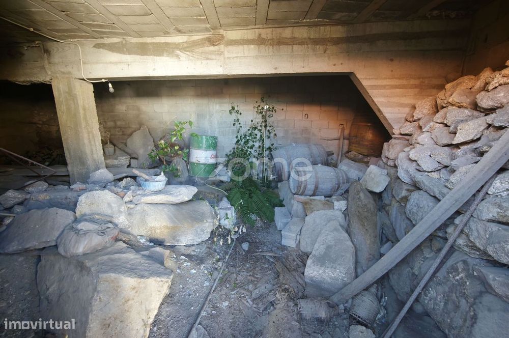 Três Moradias com terreno Pópulo, Alijó