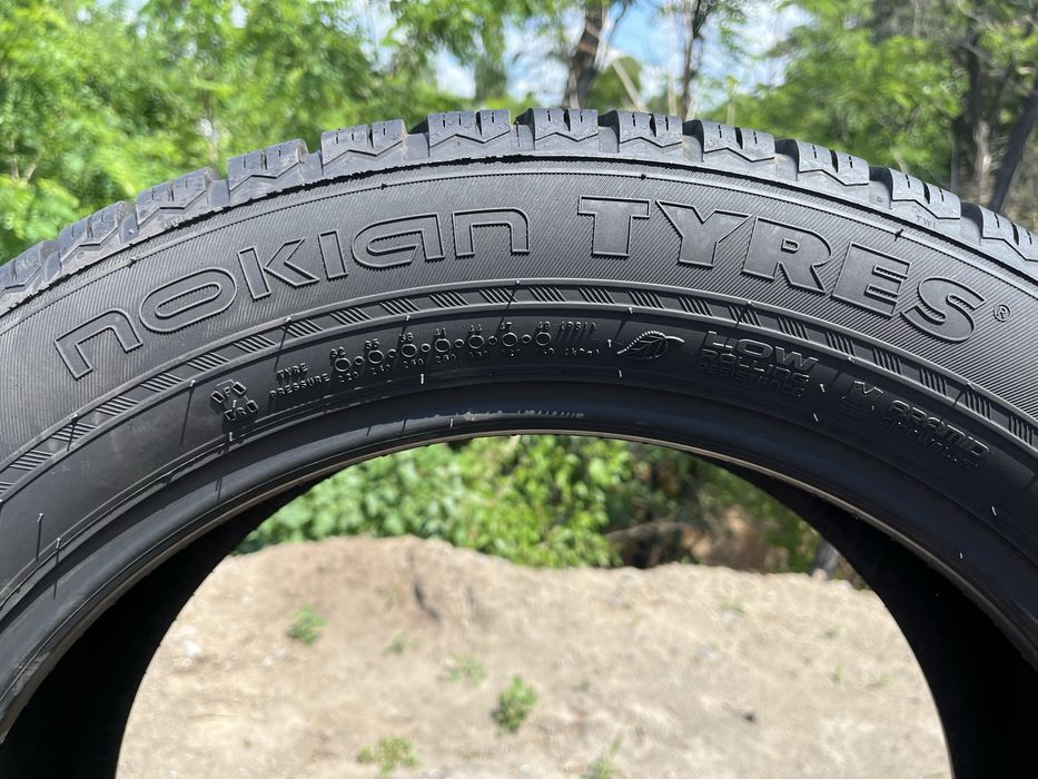 225/55 R18 Nokian комплект зимових шин(2024)