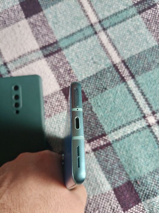 Продам OnePlus 8 8/128 стан чудовий