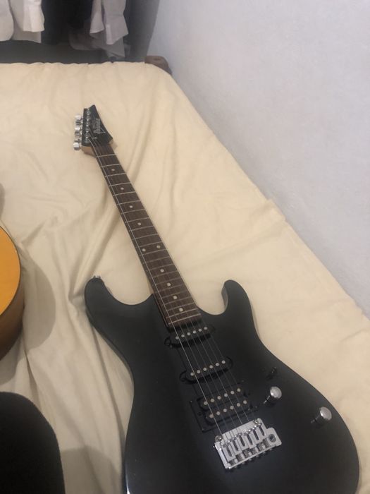 Guitarra Ibanez gio+ amplificado orange crush mini