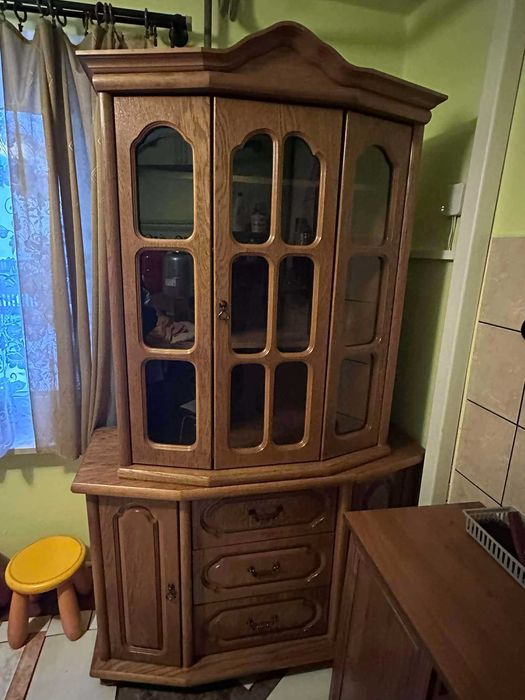 Komoda z witryną – lite drewno, bardzo dobry stan