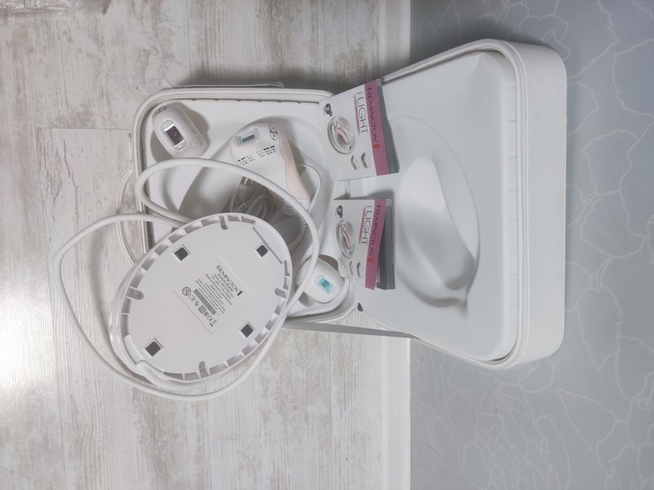 Фотоепілятор REMINGTON i-LIGHT Prestige IPL6750