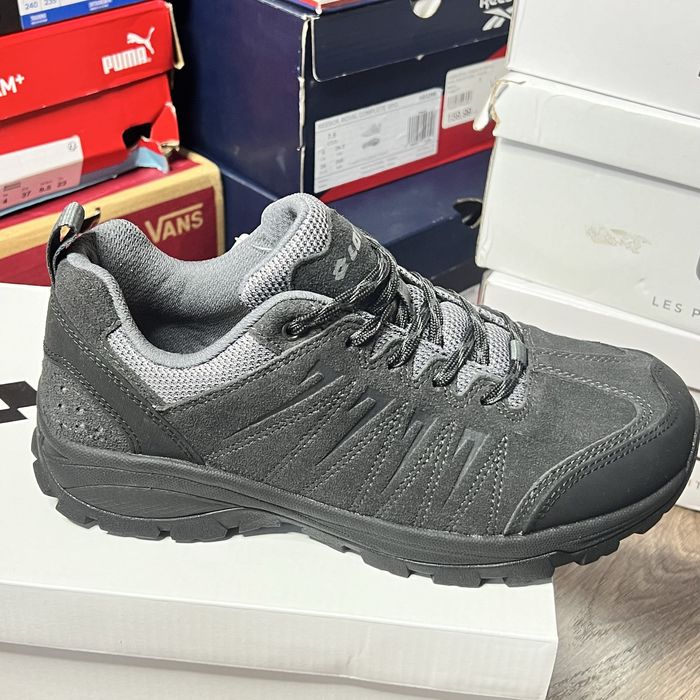 Кросівки бренду Lotto, унісекс,, розміри 39, 40. Оригінал!!!