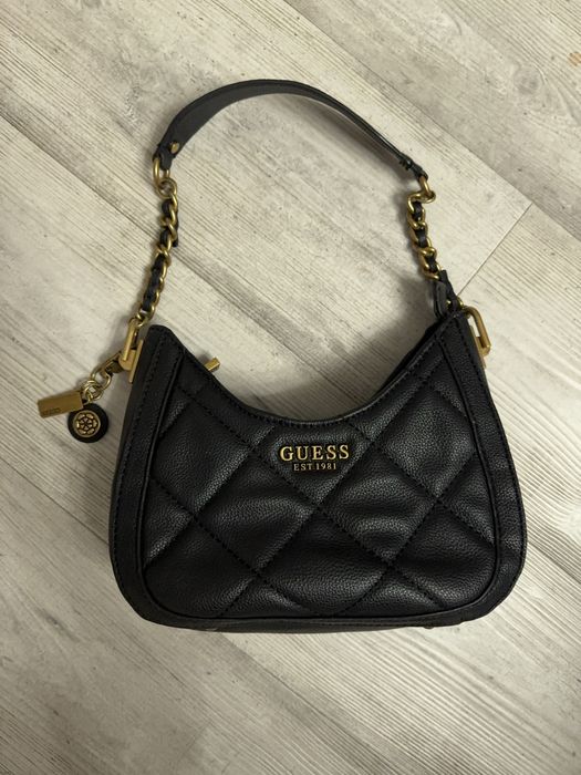 Сумка чорна guess