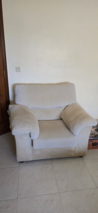Sofa poltrona cor creme