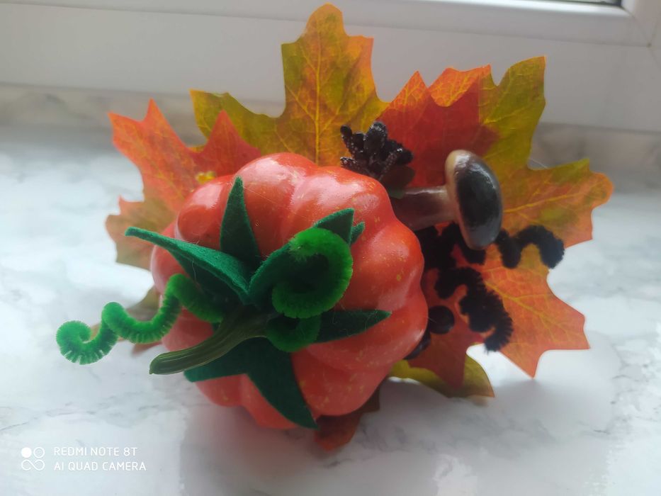 Жіночий обруч до свята Осені з гарбузом