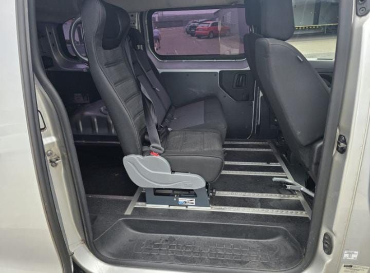 Peugeot expert  2.0 177 cv automática