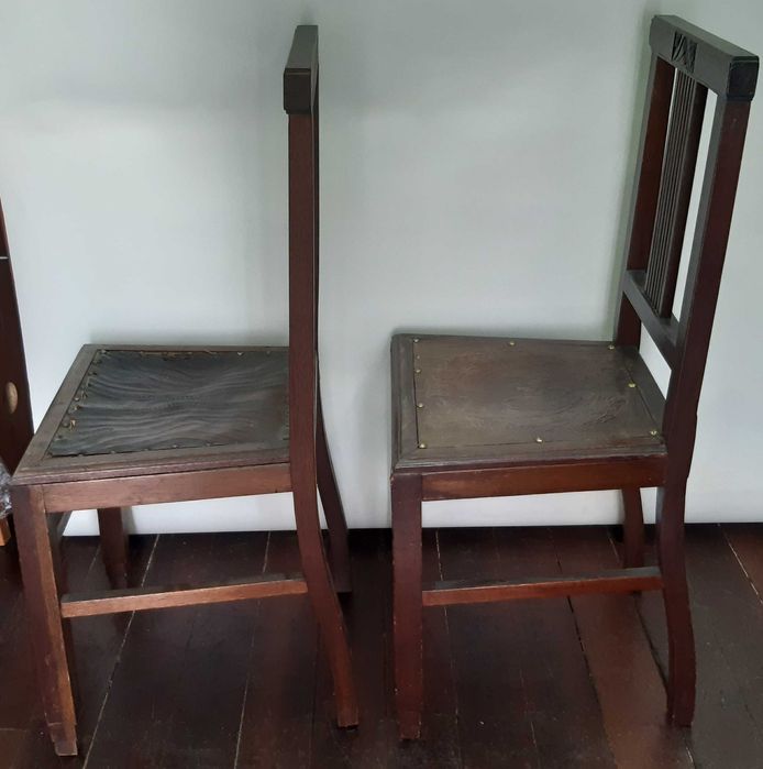 Duas Cadeiras Antigas Madeira Maciça Assentos Cabedal p/ Restauro