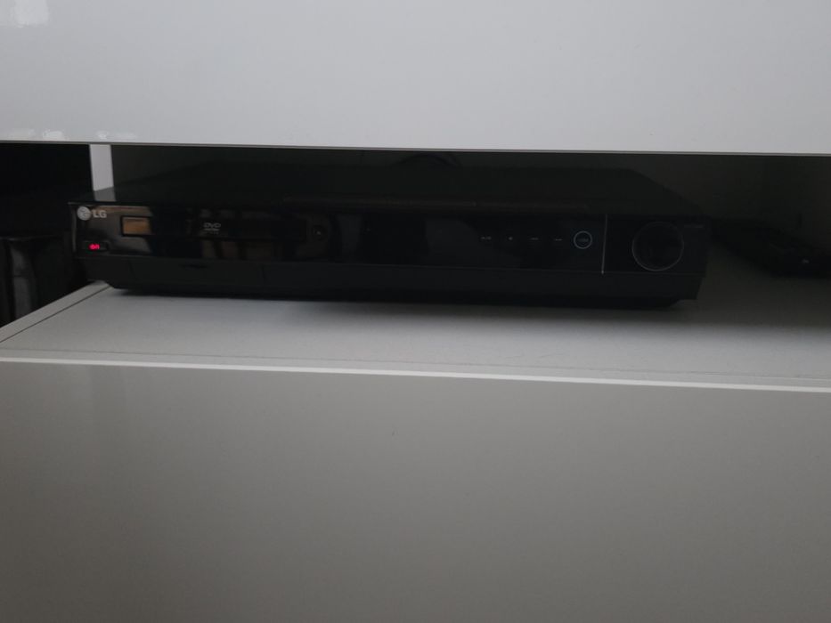 Sprzedam kino domowe lg