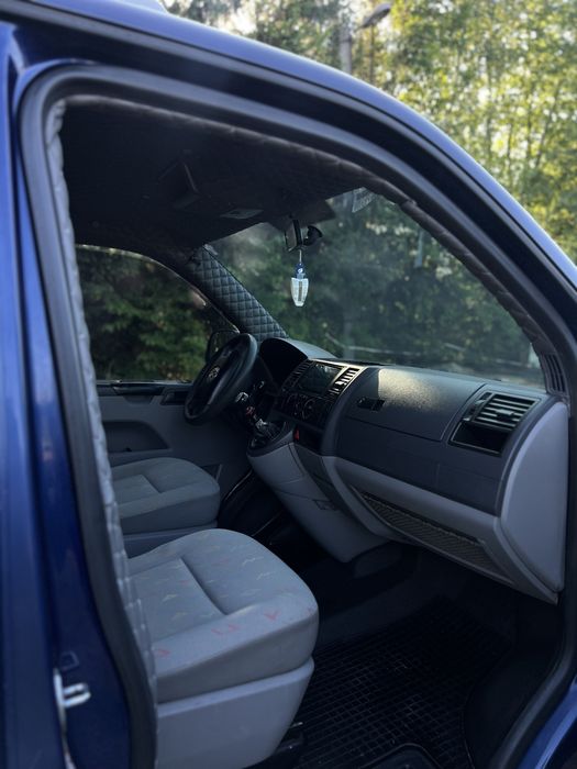 Продам     Volkswagen Transporter T5