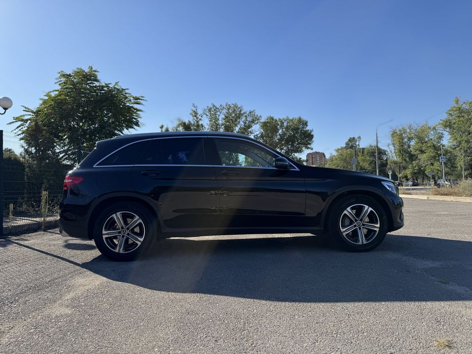 Продам Mercedes Bens GLC