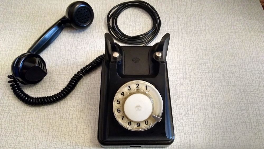 Телефон ретро СССР