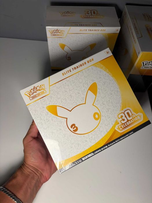 Pokemon TCG 30th Anniversary Elite Trainer Box x4