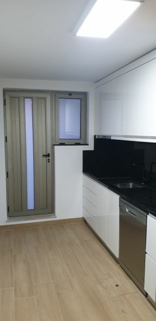 Apartamento T1 com garagem individual, na Senhora da Hora