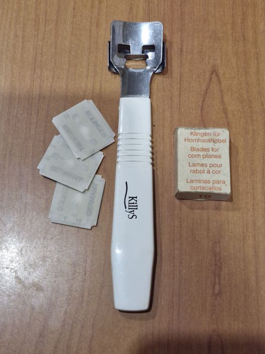 Верстат педикюрний від натоптишів із пластиковою ручкою