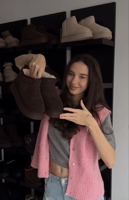 Акція Шоколадні уги з натуральноі замші 1110 грн