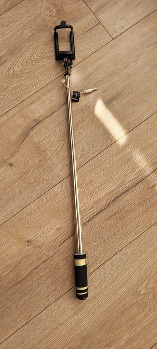 uchwyt selfie stick aux