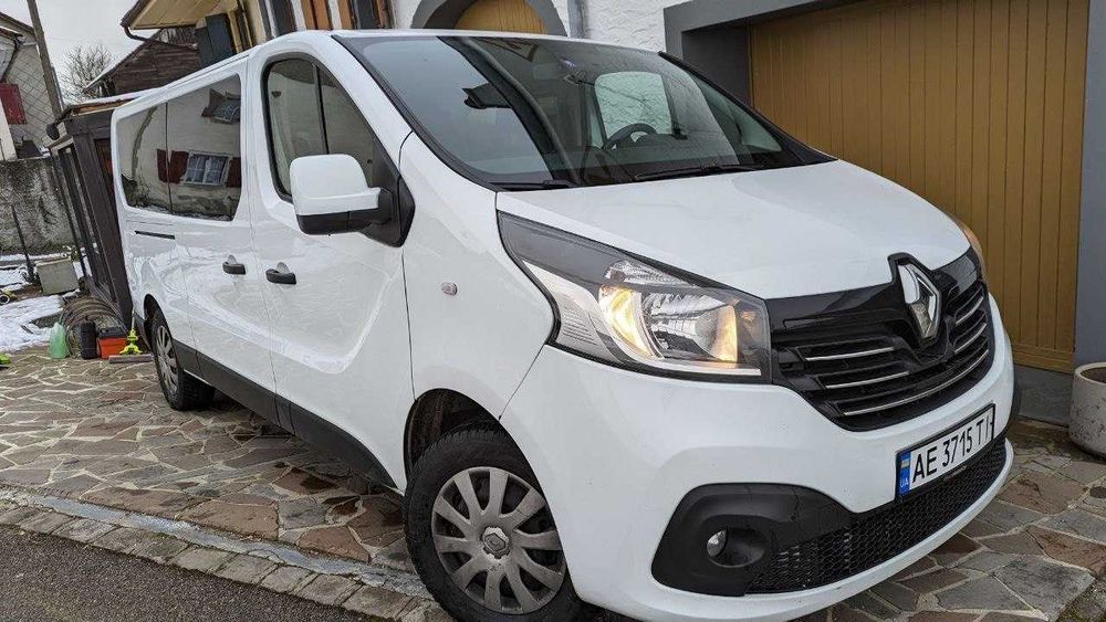 продаж RENAULT TRAFIC 2018 1.6 дизель