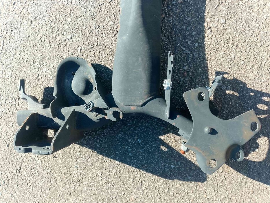 Eixo traseiro Renault Megane IV 16- / 555018584R