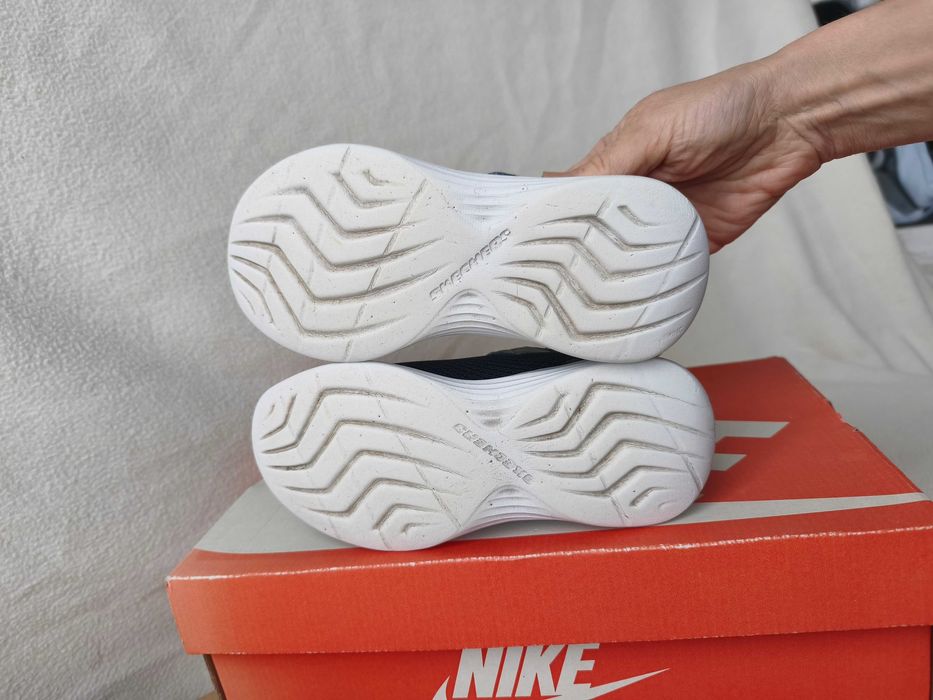 Кроссовки Skechers (США) р. 28 стелька 19 см