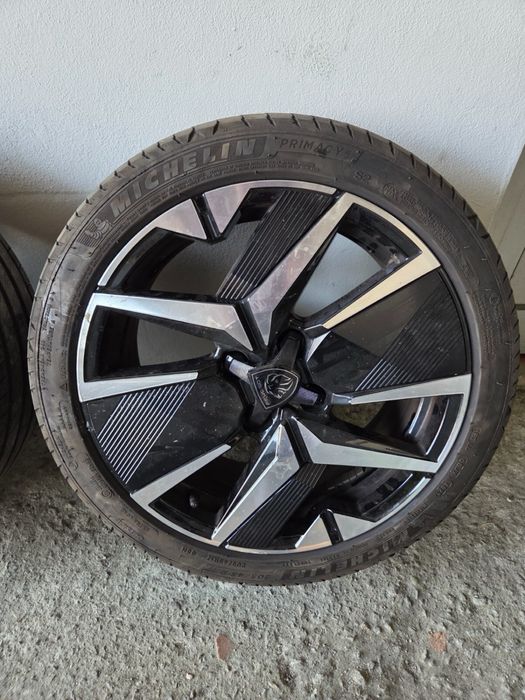 Jantes R17 peugeot 208 GT LINE de 2024