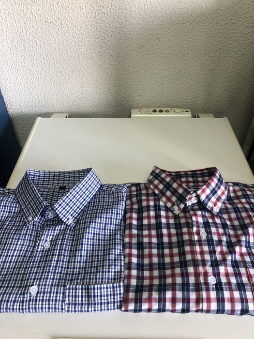 Duas camisas de homem novas