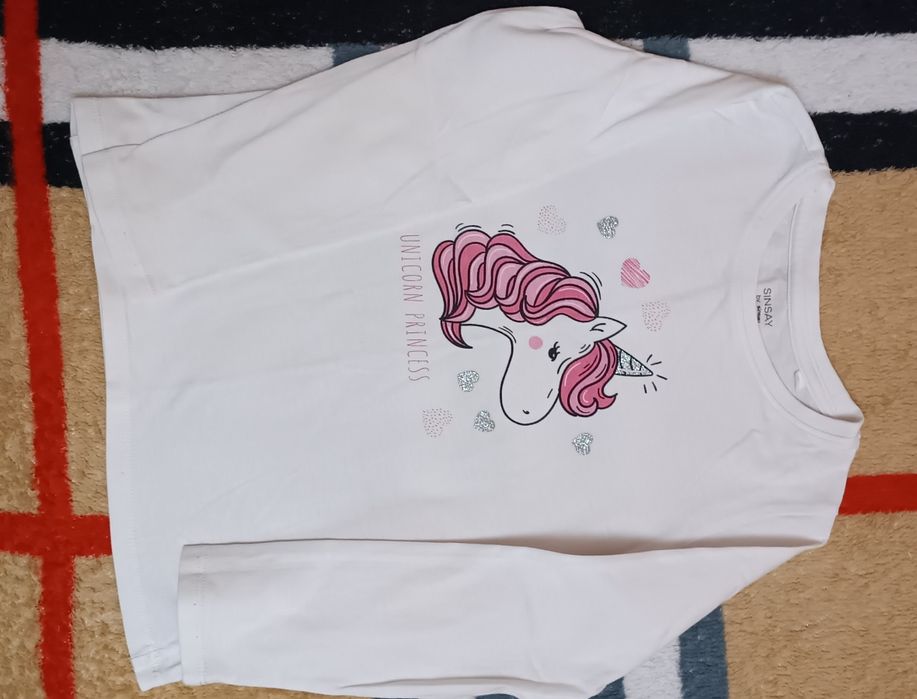 Набор кофт на девочку  5-7 лет